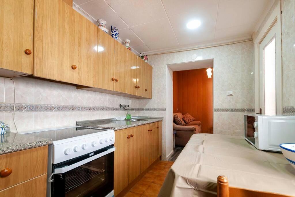 알리칸테 The Little House In The Neighbourhood 빌라 외부 사진